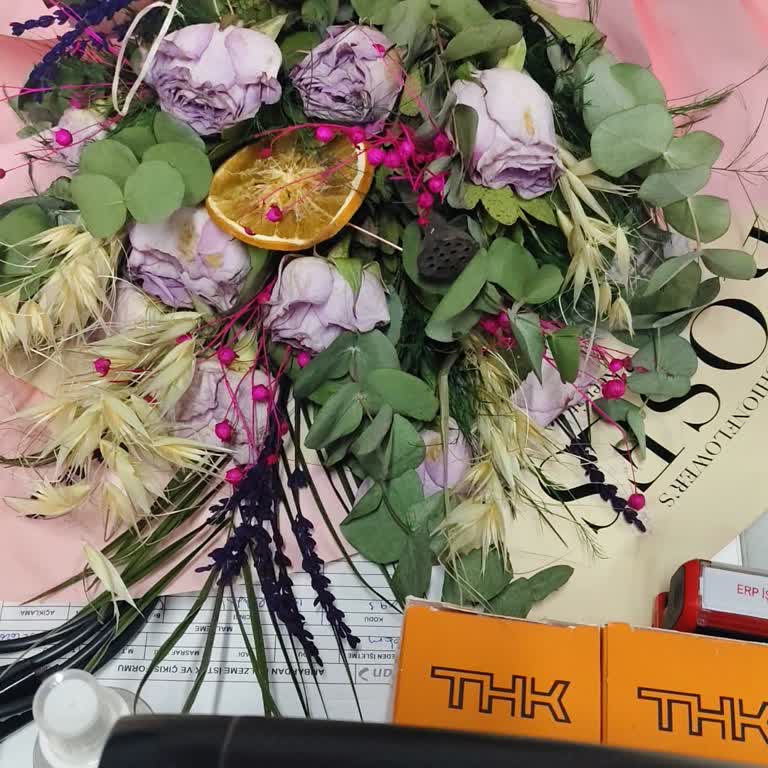 Aynı Gün Teslimatın İhlali Ve Solmuş Çiçekler