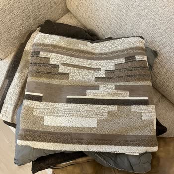 Bellona Koltuk Takımımda Sert Kırlent Dolguları Ve Cevapsız Servis