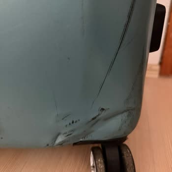 Pegasus Viyana-İstanbul Uçuşunda Valiz Hasarı Ve Bagaj Kılıfı Kaybı