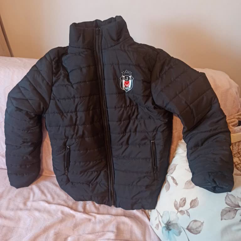 Küçük Bedenli Mont Cevapsız Çağrılar Ve Facebook Engeli Nedeniyle 999 TL İade Talebi