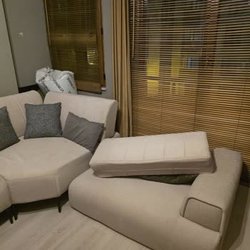 Koltuk Ayakları Eksik, Kalite Kötü Ve Sözler Tutulmuyor