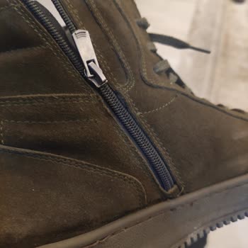 Deichmann Botunun Fermuarı Kırıldı, Ücretsiz Onarım Ya Da Değişim Talebi