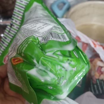 Migros Sanal Market Kuryenin Dikkatsizliği Cam Şişe Ayranı Kırdı, Evde Temizlik Ve Güvenlik Sorunu