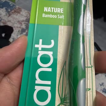 Rahatsız Eden Hijyen Sorunu Kapalı Ambalajlı Diş Fırçasında Yabancı Kıl