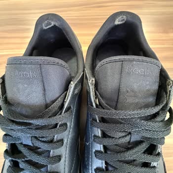 Reebok Siyah Ayakkabının Topuk Yastığı Beş Ayda Eridi, İade Talebi Reddedildi