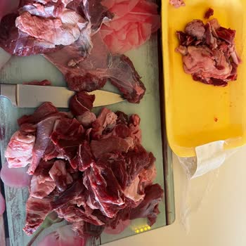 Carrefour SA Yeşil Renkli ve Kötü Kokulu Et Sattı