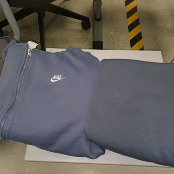 M1 Real Şubesinden Aldığım Nike Eşofmanın İlk Yıkamada Renk Solması Ve Değişim Talebi