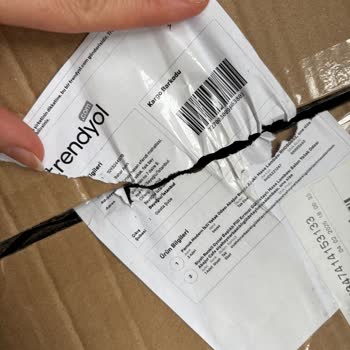 Yanlış Abajur Gönderimi Ve İade Talebi