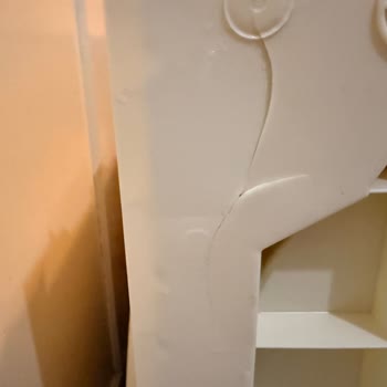 İlk Kullanımda Su Sızdıran Ve Kırık Çamaşır Kurutma Makinesi, Servis Desteği Yetersiz