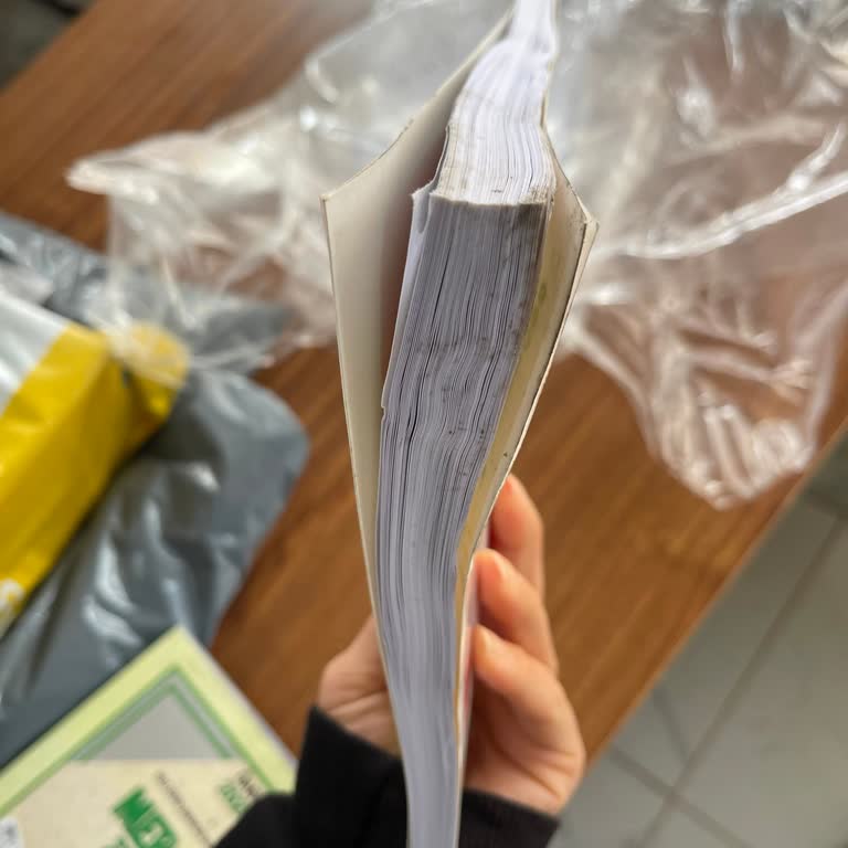 PTT Kargo'dan Gelen Kitaplarım Islak Ve Kullanılamaz Durumda