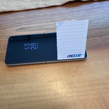 Samsung Z Flip 6 Ekran Değişimi Sonrası Açıklık