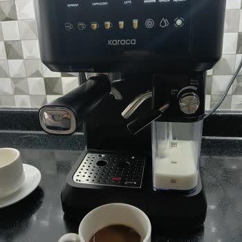 Süt Yerine Su Veren Kahve Makinesi Ve Çözüm Sunmayan Müşteri Hizmetleri