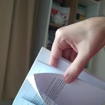 Sayfaları Yapışık Kitapta Karşılaşılan Baskı Hatası Ve İlgisiz Müşteri Hizmeti