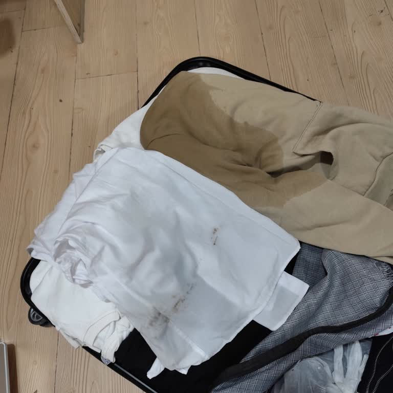 Vib Otobüsünde Valiz Su Dolu Çıktı, Şirket Sorumluluk Almıyor