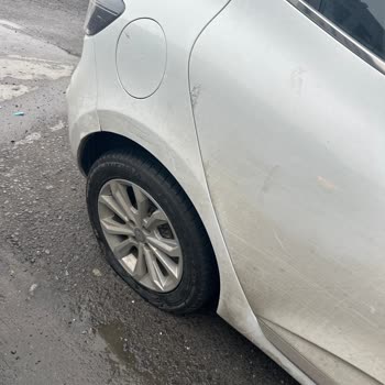 Patlak Lastik Ve Canlı Müşteri Temsilcisi Olmadan Kiralama İptali Ve Ücret İadesi