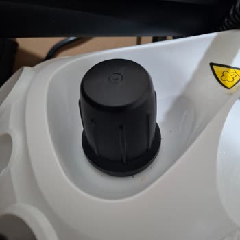 Karcher KST2 Makinesinde Su Haznesi Kapağı Açılmadı Ve Servis Yardımı Yok