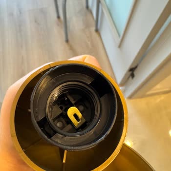 Avizeler Yamuk Ve Çalışmıyor, Müşteri Hizmetleri Yavaş Geri Dönüş Veriyor