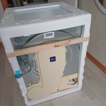 Kırık Çamaşır Kurutma Makinesi Ve Çözüm Bekleyen Müşteri Şikayeti