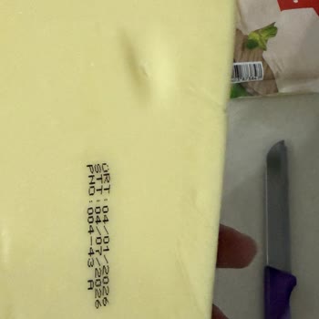 Migros'ta Ekici Kaşar Peynirinde Küf Ve Güven Kaybı