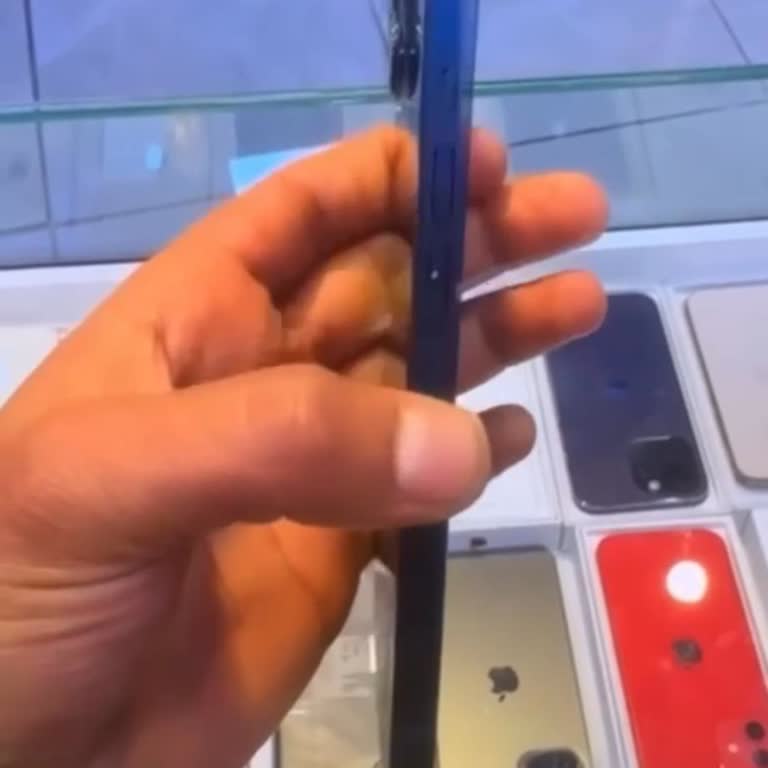 Satın Aldığım İPhone 13 İçin Sahte Kutu Ve Fatura, İçinde Açılmış Ve Toplanmış Cihaz