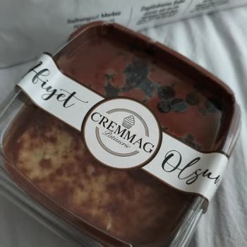 Ters Dönmüş Ve Dökülen Tatlılar, İade Reddiyle Mağdur Oldum