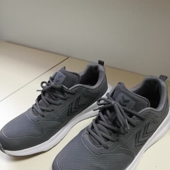 Hummel Su Geçirmez Ayakkabının Yırtılması Ve 6 Aylık Süre Sonrası Servis Reddedilmesi