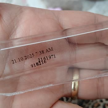 Garanti Kapsamındaki Hoover Kurutma Makinesinin Üst Su Haznesi Patladı, Ücretsiz Değişim Talebi