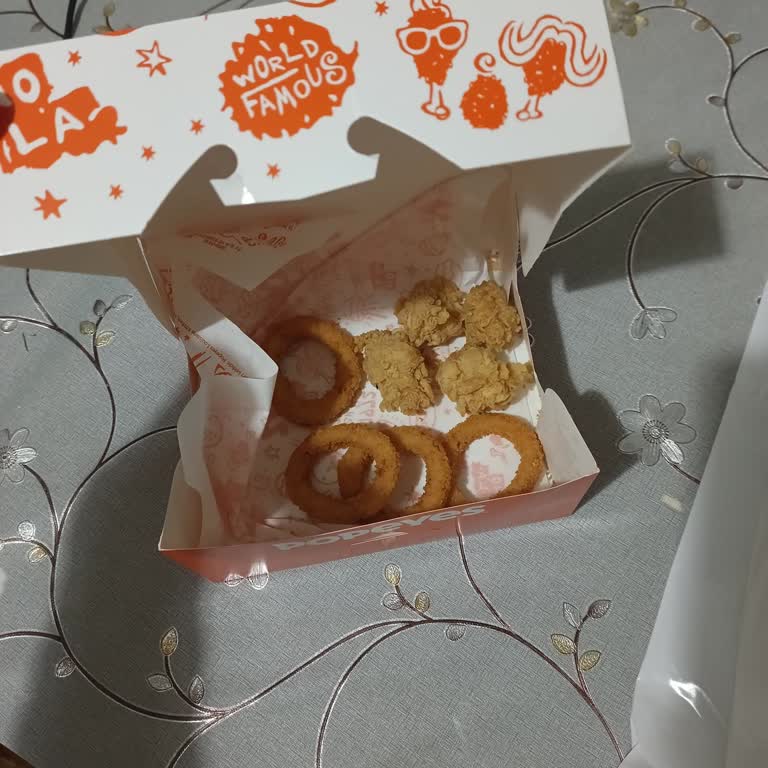 Popeyes Siparişinde Hamburger Ve Patates Eksik, Çözüm Bekleniyor