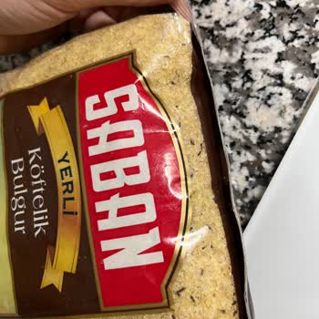 BİM Bulgur Paketi İçinde Böcek Çıktı, İade Şansı Yok