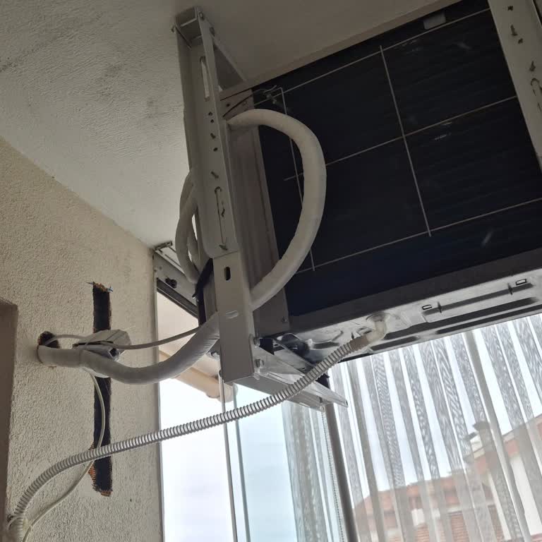 Samsung Klima Uçak Motoru Gibi Dış Ünite Sesi