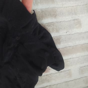 Kayan Lastik Ve Görünür Dikişli Penti Çorap Şikayeti