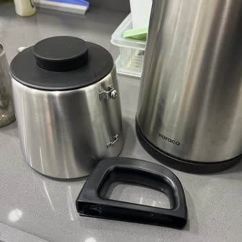 Demlik Sapı Kırıldı, Servis Kullanıcı Hatası Dedi Ve Ücret İstedi