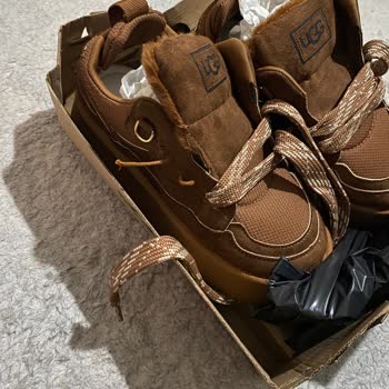 Yanlış Renkli Ve Kusurlu UGG Botu İçin İade Talebi Ve Cevapsızlık