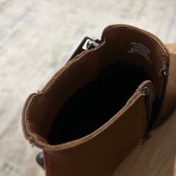 FLO Ayakkabı Mağazasındaki Bot Ayak Kesilmesine Neden Oldu Ve Değişim Reddi!