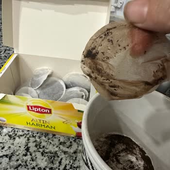Lipton Altın Harman Demlik Poşet Çayda Poşet Patlaması Ve Çay Tanelerinin Dağılışı