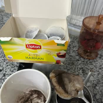 Lipton Altın Harman Demlik Poşet Çayda Poşet Patlaması Ve Çay Tanelerinin Dağılışı
