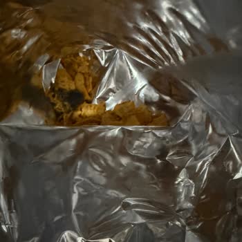 Şok Market'te Cips Paketi İçinde Kapkara Madde Tespiti