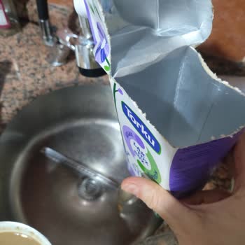 Torku Laktozsuz Sütte Tortulu Yapı Ve Son Kullanma Tarihi Sorunu