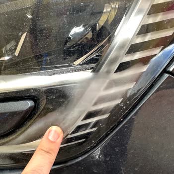 Yeni Renault Megane Işıklarındaki Buğulanma Ve Sararma Sorunu Garantiden Ücretsiz Değişim Bekliyor