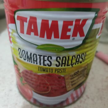 Kapatılmış Salçada Sulu Ve Parçalanmış Kıvam Tüketilemez