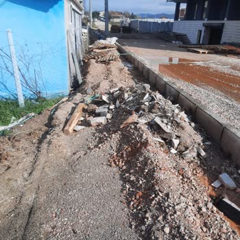 Anemon Evleri İnşaatı Nedeniyle Mülkümde Çit Ve Su Sorunları İçin Çözüm Talebi