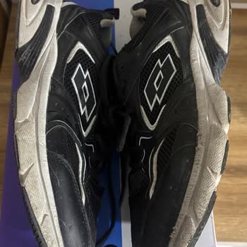 Ayıplı Lotto Spor Ayakkabı Nedeniyle Ayak Sağlığında Ağrı Ve Garanti Değişim Talebi