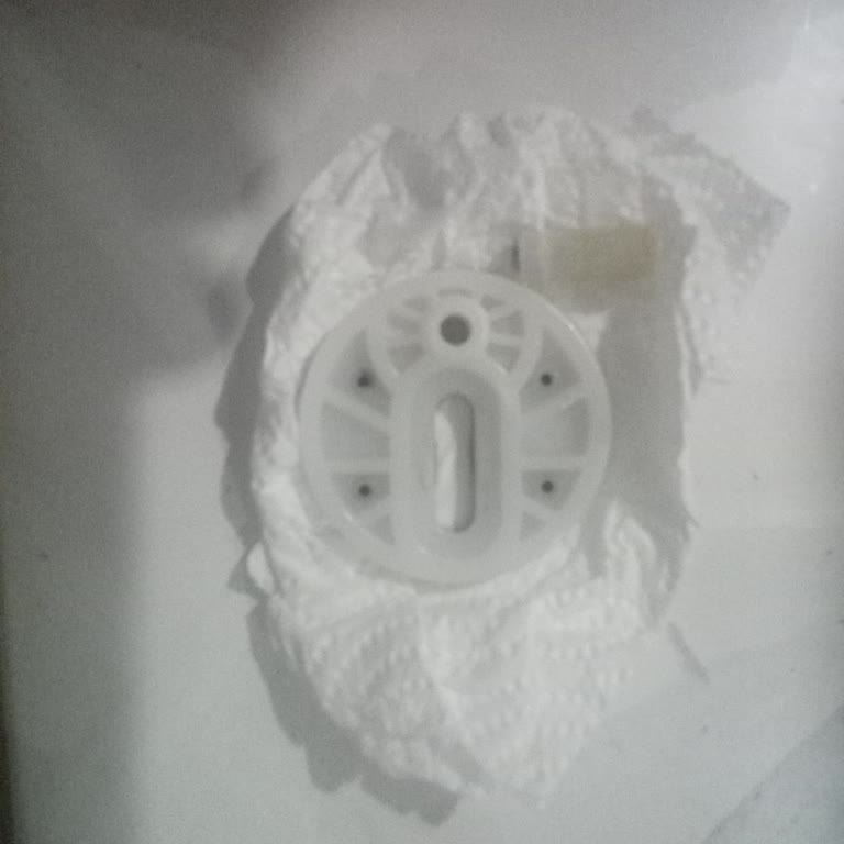 Bien Klozet Kapağı Menteşi Normal Kullanımda Kırıldı