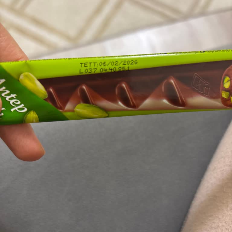Satılan Çikolatanın Son Kullanma Tarihini Geçmiş, Sağlık Riski