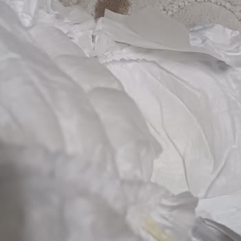 Molfix Junior Bebek Bezinde Kalkan Tabaka Çıkarak Şiddetli Pişik Oluşturuyor