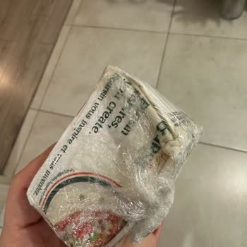 Bozuk Peynir Gönderildi, Sağlık Riski Ve İade Talebi