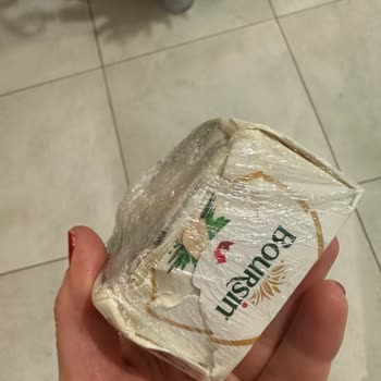 Bozuk Peynir Gönderildi, Sağlık Riski Ve İade Talebi