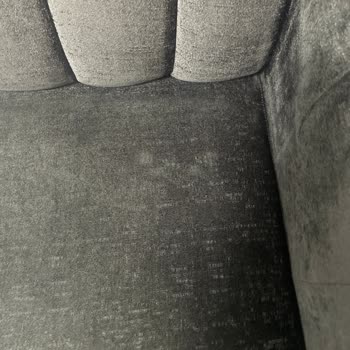 Bellona Şubesinde Koltuk Takımında Aşırı Tüylenme Ve İpliklenme, Garanti Kapsamında Değişim Talebi!