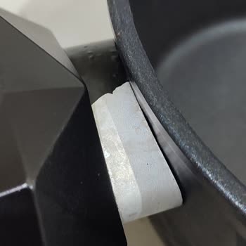 Karaca Züccaciye 10 Yıl Garantili Üründe Soyulma Sorunu