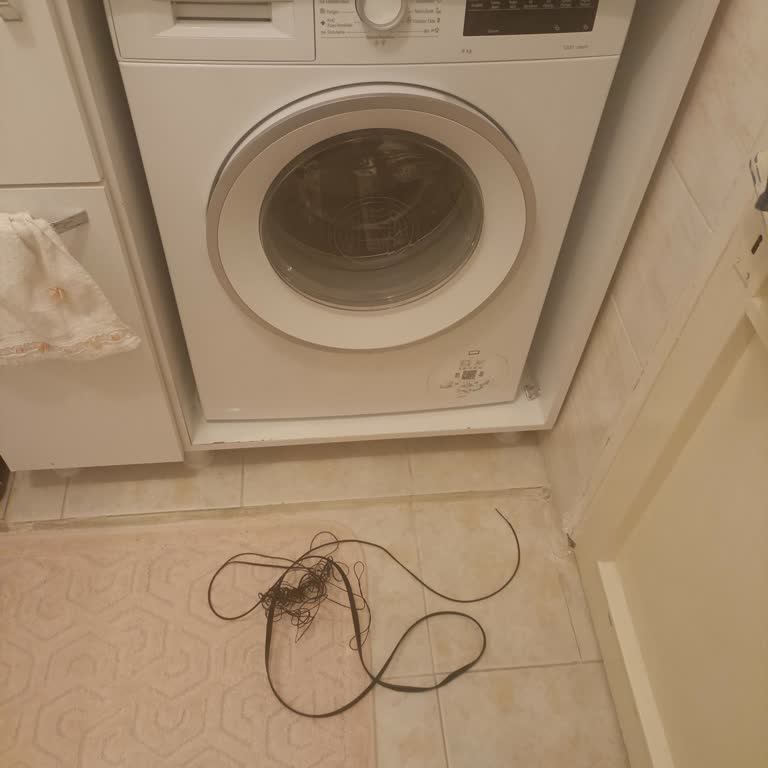 Bosch Çamaşır Makinesinin Tekrarlanan Sıkma Arızası Ve Yetersiz Servis
